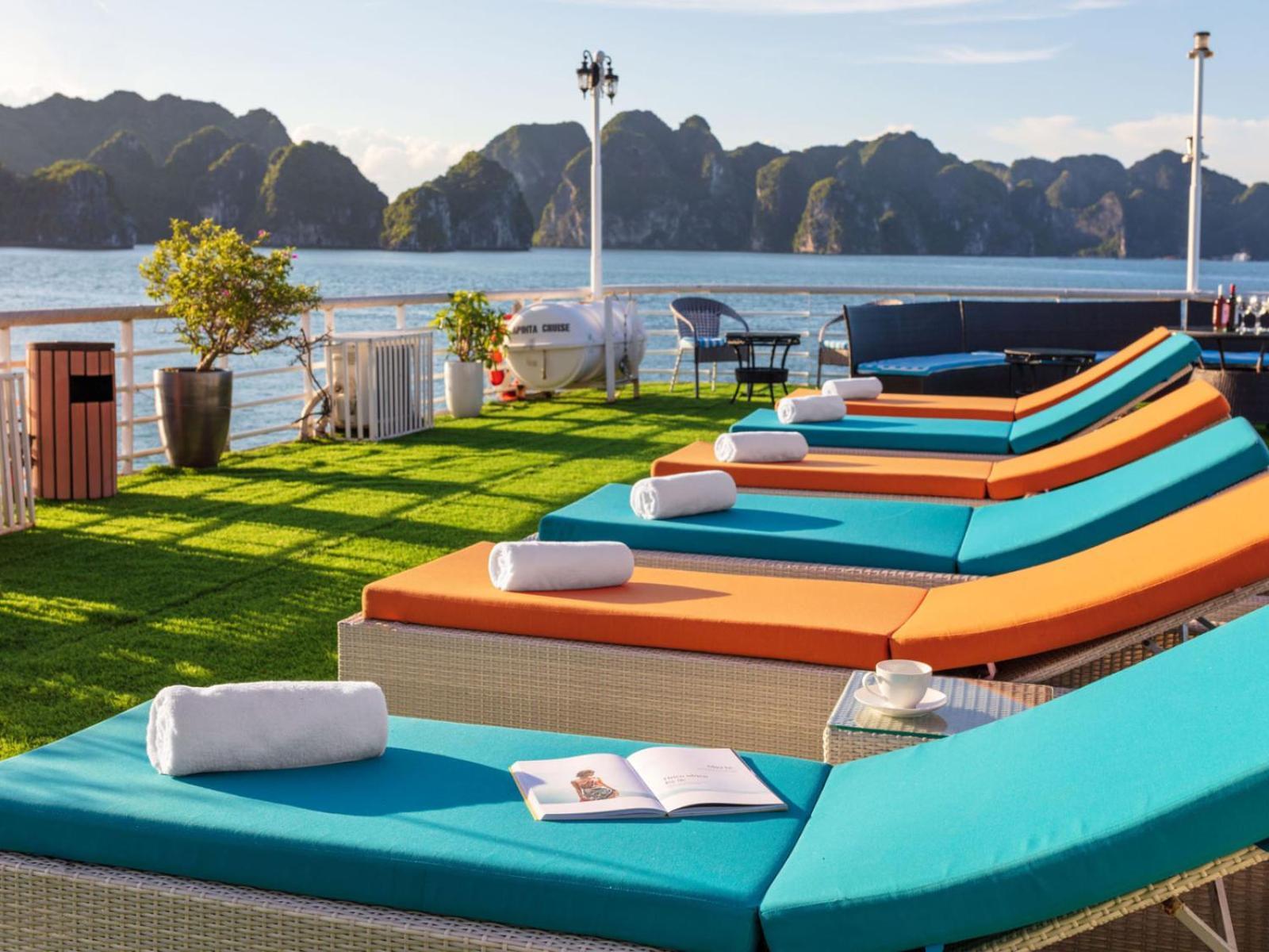 Hotel Lotus Boutique Cruise Ha Long Exteriér fotografie