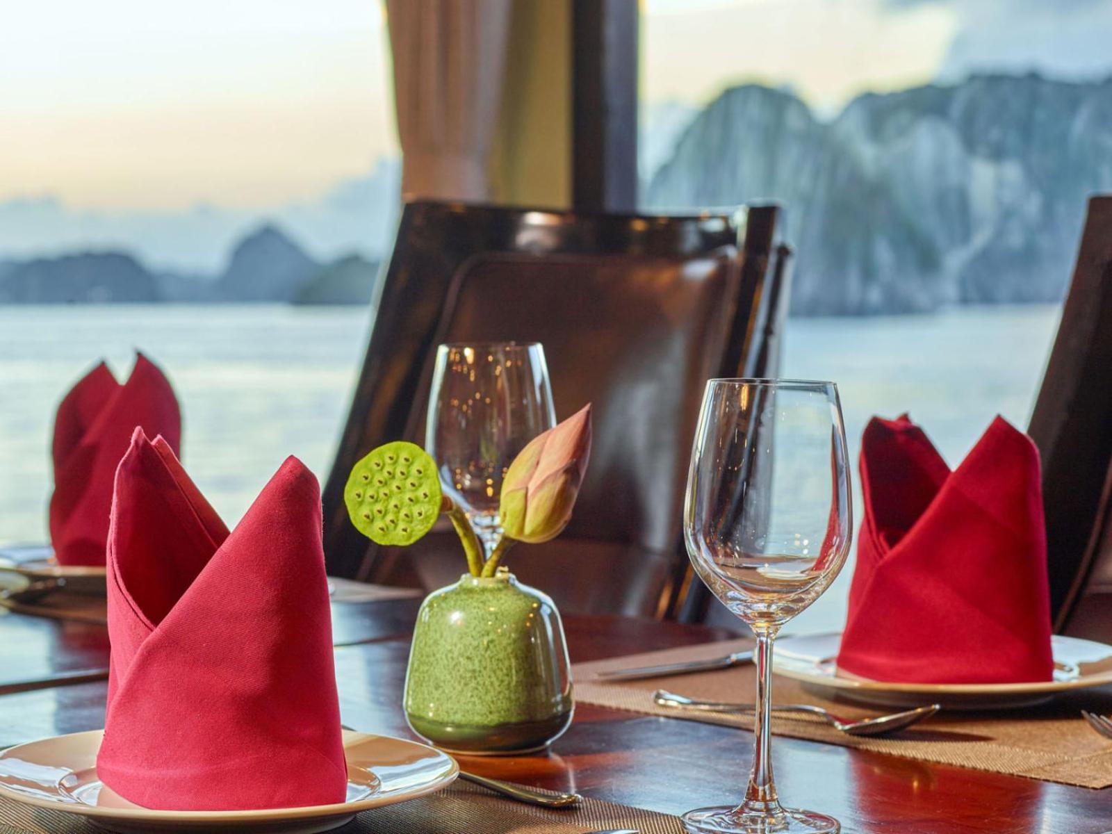 Hotel Lotus Boutique Cruise Ha Long Exteriér fotografie